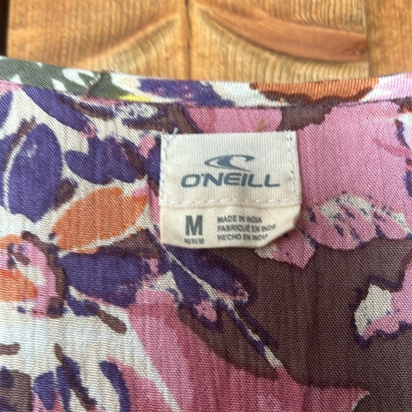 O Neill dress,  long sleeve with a button to adjust - Picture 5 of 8
